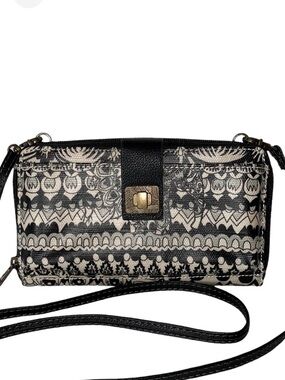 Sakroots Peace Elephant Tech It Out Zip-Around Wristlet Crossbody Black & White